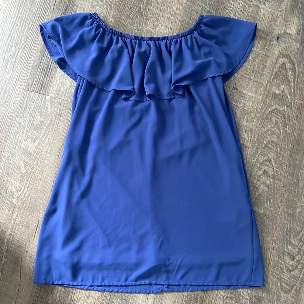Off the shoulder short dress
